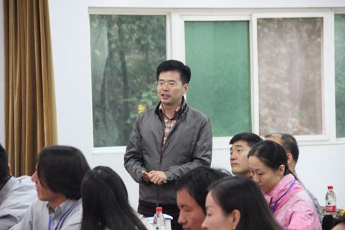 皇冠体体育官网成功举办校友座谈会
