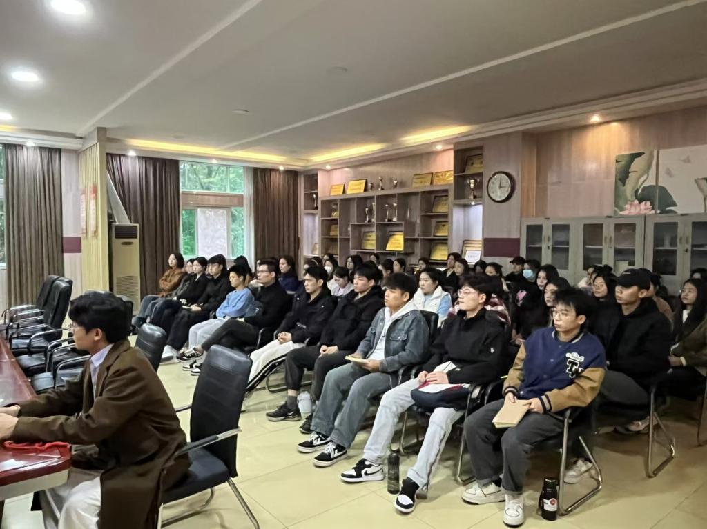皇冠体体育官网