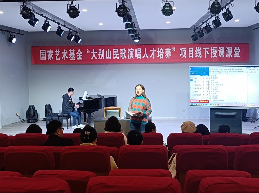 皇冠体体育官网