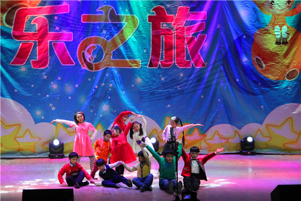 2016121915382072.jpg 皇冠体体育官网周骏老师举办奥尔夫音乐教学汇报演出