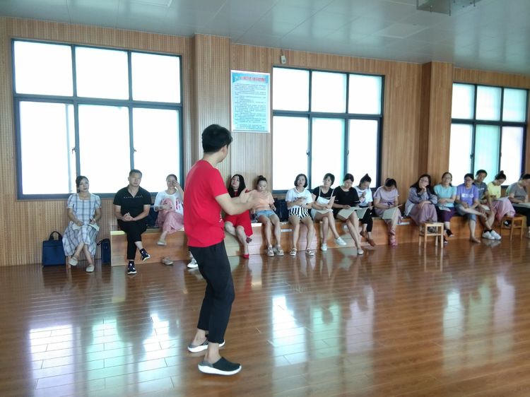 皇冠体体育官网